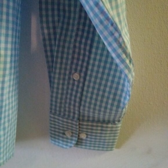 Izod  Men Long Sleeve Shirt - Picture 8 of 8